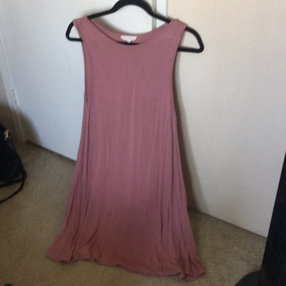 cute flowy and pink dress!cute w denim jackets
